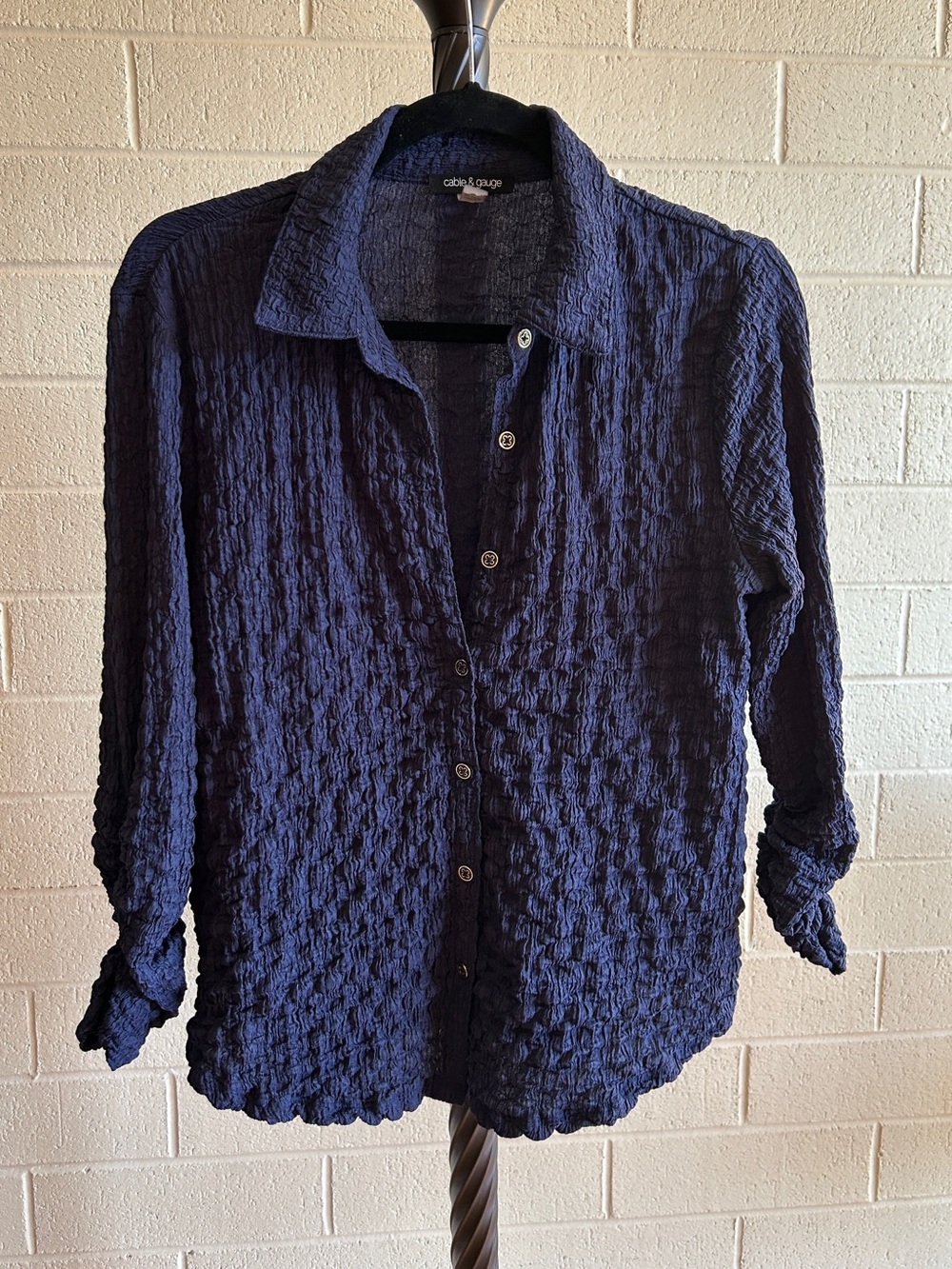 Cable & Gauge Dark Navy Crinkle Textured Button Front Blouse 3/4 Sleeve Medium